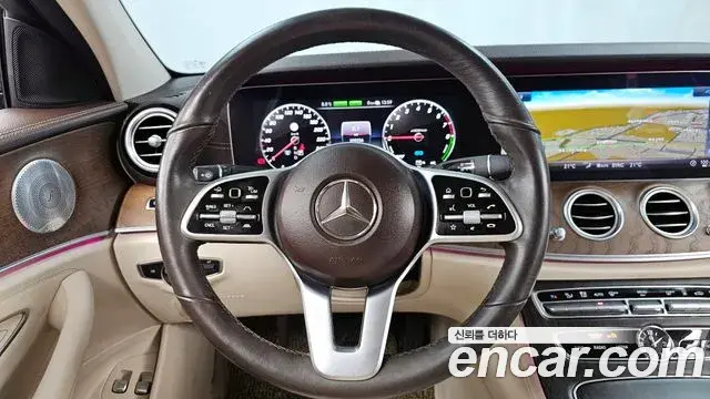 Mercedes-Benz E-Class 2020 — Şəkil 16/20