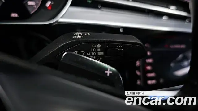 Audi A8 2020 — ფოტო 4/20