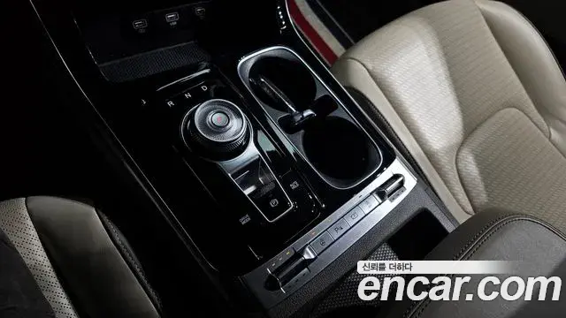 Kia Carnival 2020 — Şəkil 9/20