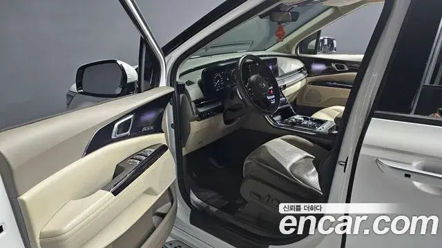 Kia Carnival 2020 — Şəkil 11/20