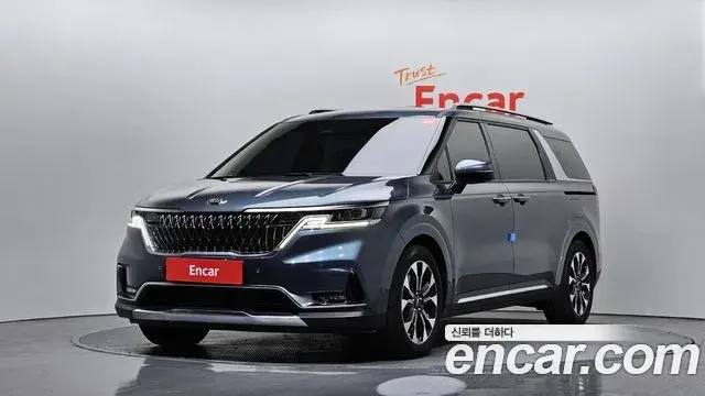Kia Carnival 2021 — Photo 1/20