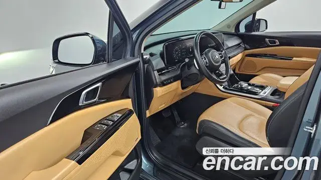 Kia Carnival 2021 — Photo 11/20