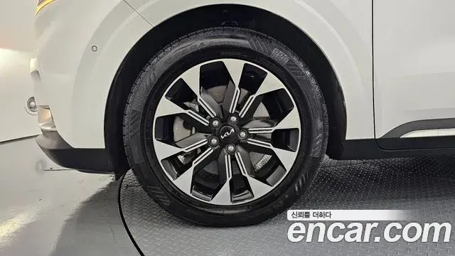Kia Carnival 2022 — Şəkil 2/20