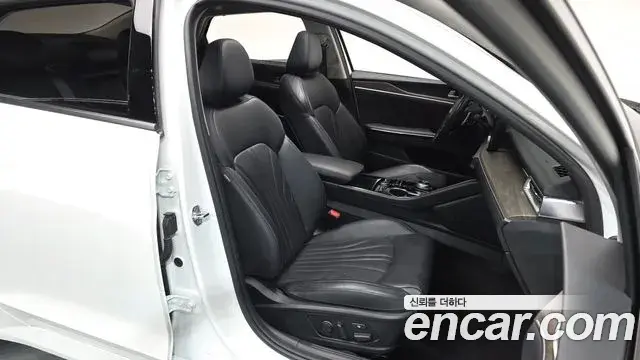 Kia K5 2020 — ფოტო 13/20