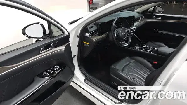 Kia K5 2020 — ფოტო 6/20
