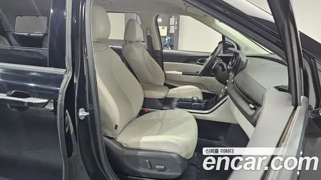 Kia Carnival 2021 — Şəkil 7/20