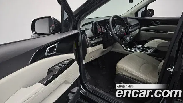 Kia Carnival 2021 — Şəkil 15/20