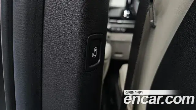 Kia Carnival 2021 — Şəkil 10/20