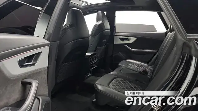 Audi Q8 2021 — ფოტო 1/20
