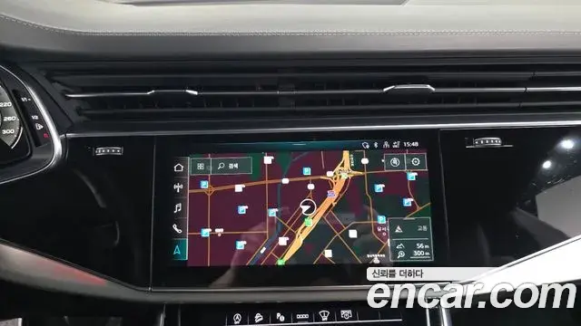 Audi Q8 2021 — ფოტო 17/20