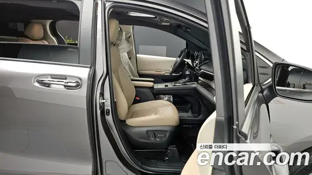 Toyota Sienna 2023 — Photo 14/20
