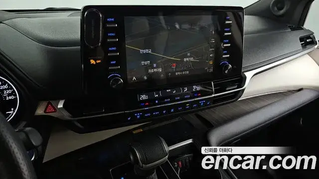 Toyota Sienna 2023 — Photo 4/20