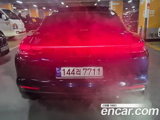 Porsche Panamera 2023 — Photo 13/20