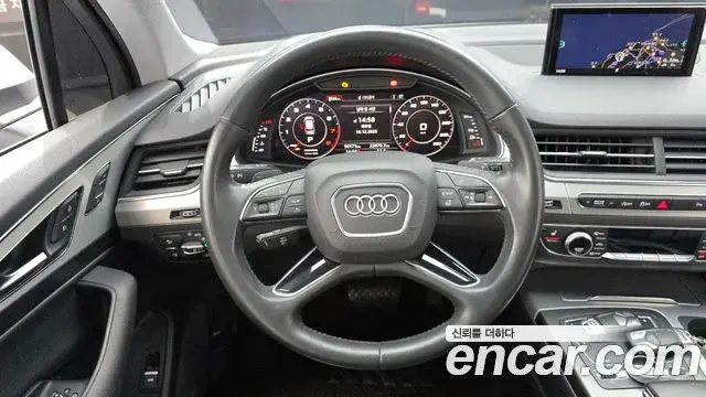 Audi Q7 2019 — Фото 13/20
