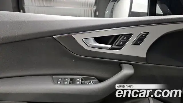 Audi Q7 2019 — Фото 16/20