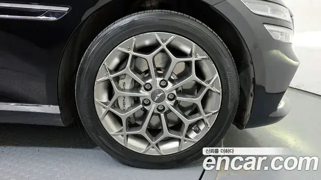 Genesis G80 2021 — Photo 17/20