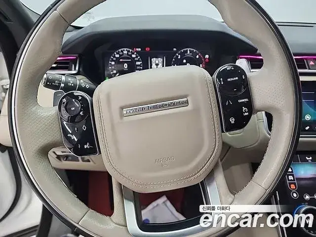 Land Rover Range Rover Velar 2018 — ფოტო 9/18
