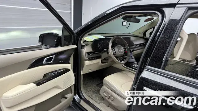 Kia Carnival 2020 — Фото 8/20