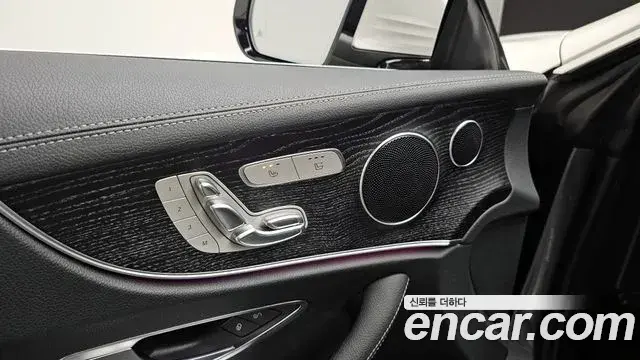 Mercedes-Benz E-Class 2019 — Şəkil 15/20