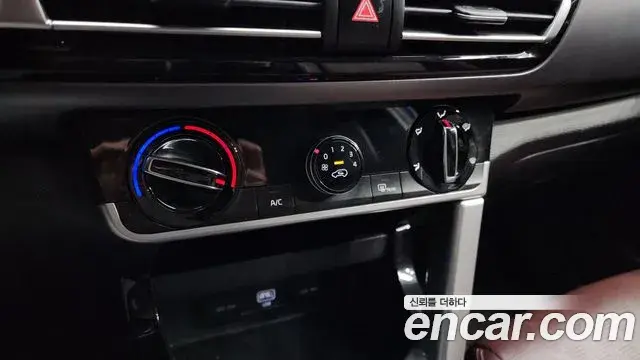 Kia Seltos 2019 — Şəkil 18/20