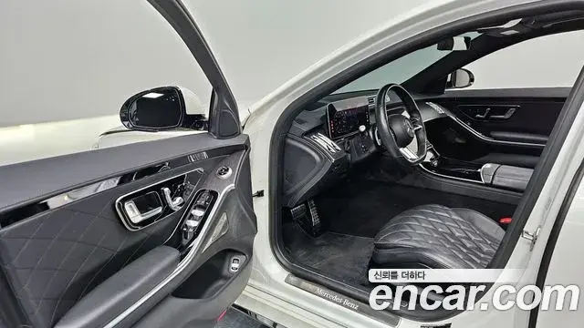 Mercedes-Benz S-Class 2022 — ფოტო 18/20