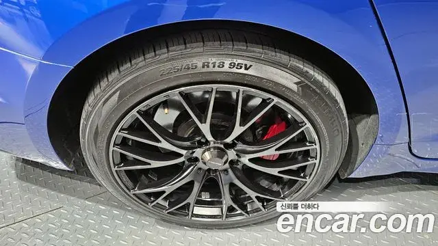 Genesis G70 2019 — ფოტო 8/20
