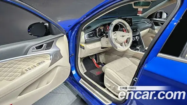 Genesis G70 2019 — ფოტო 19/20