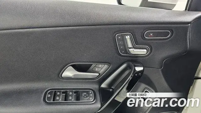 Mercedes-Benz A-Class 2020 — Фото 16/20