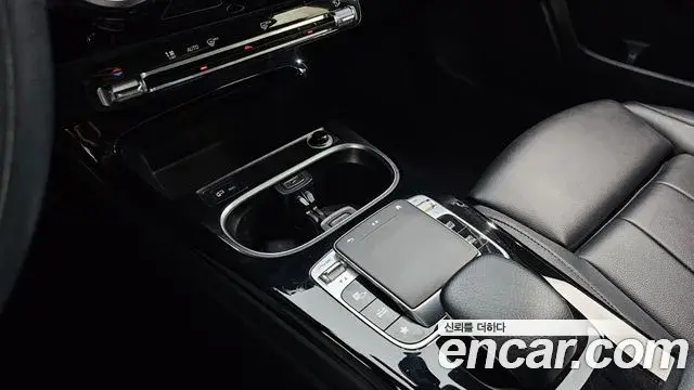 Mercedes-Benz A-Class 2020 — Фото 17/20