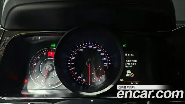 Hyundai The New Avante Hybrid 2022 — Şəkil 3/20