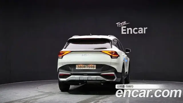 Kia Sportage 2021 — Photo 8/20