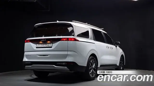 Kia Carnival 2022 — Фото 2/20