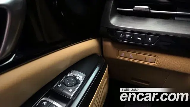 Kia Carnival 2022 — Фото 17/20