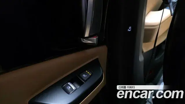 Kia Carnival 2022 — Фото 18/20