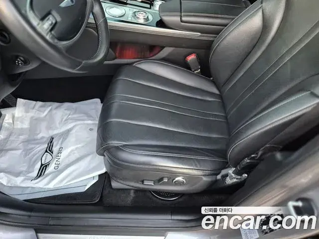 Genesis GV80 2022 — Photo 10/20