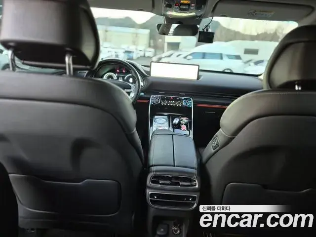 Genesis GV80 2022 — Photo 15/20