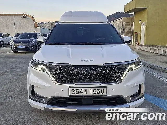 Kia Carnival 2021 — Фото 1/20