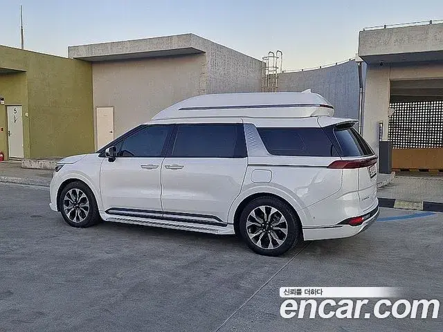 Kia Carnival 2021 — Фото 5/20