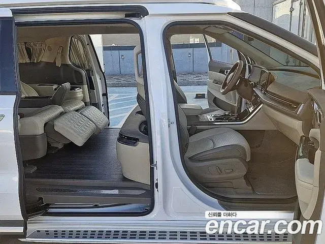 Kia Carnival 2021 — Фото 15/20