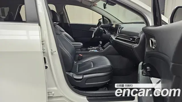 Kia Sportage 2022 — Фото 11/20
