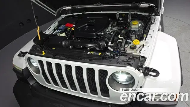 Jeep Wrangler 2021 — Фото 6/20