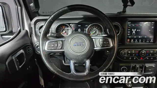 Jeep Wrangler 2021 — Фото 13/20