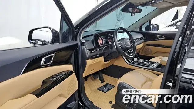 Kia Carnival 2022 — Photo 10/20