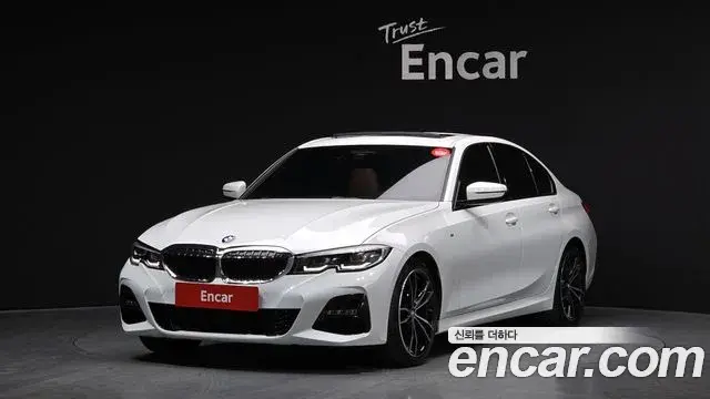 BMW 3 Series 2022 — ფოტო 8/20