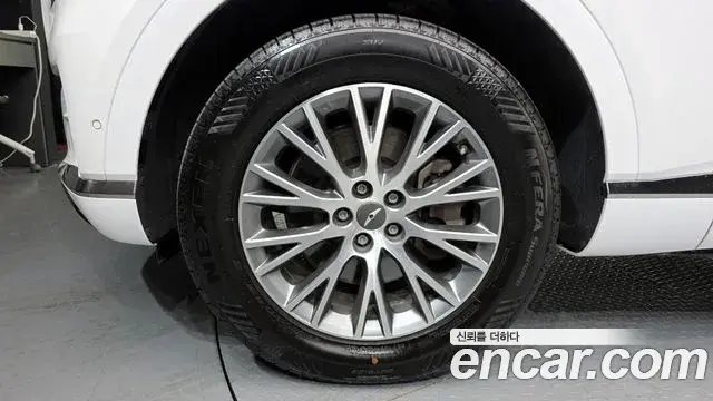 Genesis GV80 2021 — Photo 6/20