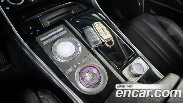 Genesis GV80 2021 — Photo 8/20