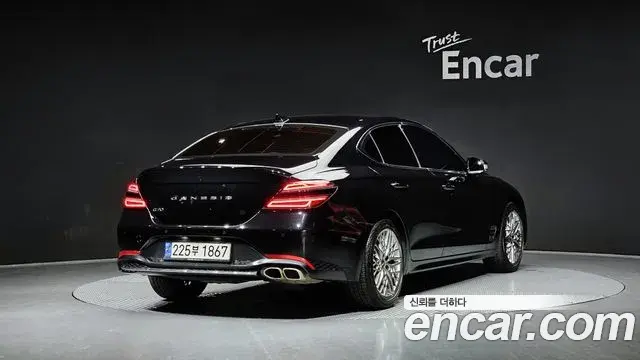 Genesis G70 2021 — Фото 1/20