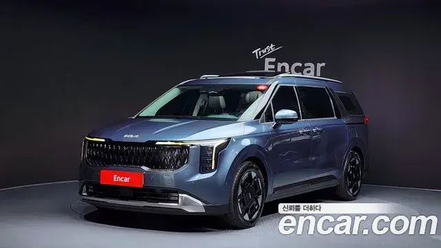 Kia Carnival 2024 — Фото 1/20