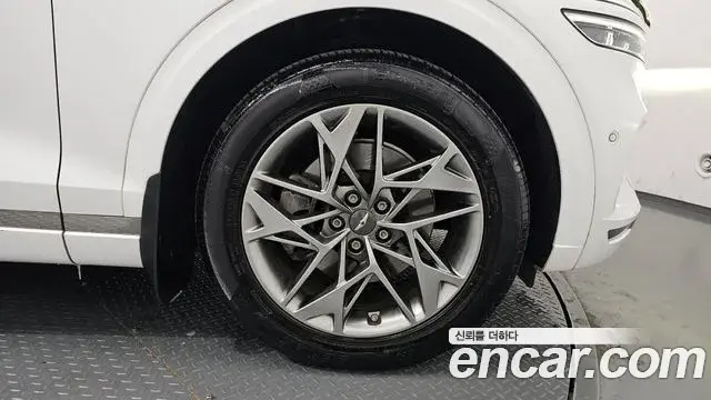Genesis GV70 2021 — Şəkil 8/20