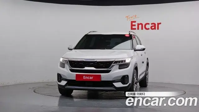 Kia Seltos 2022 — ფოტო 2/20